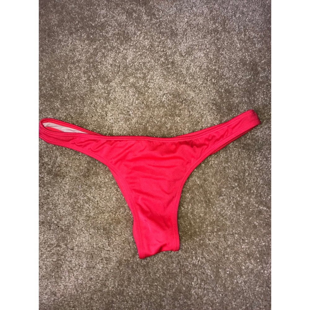Red Scrunch swim bottoms